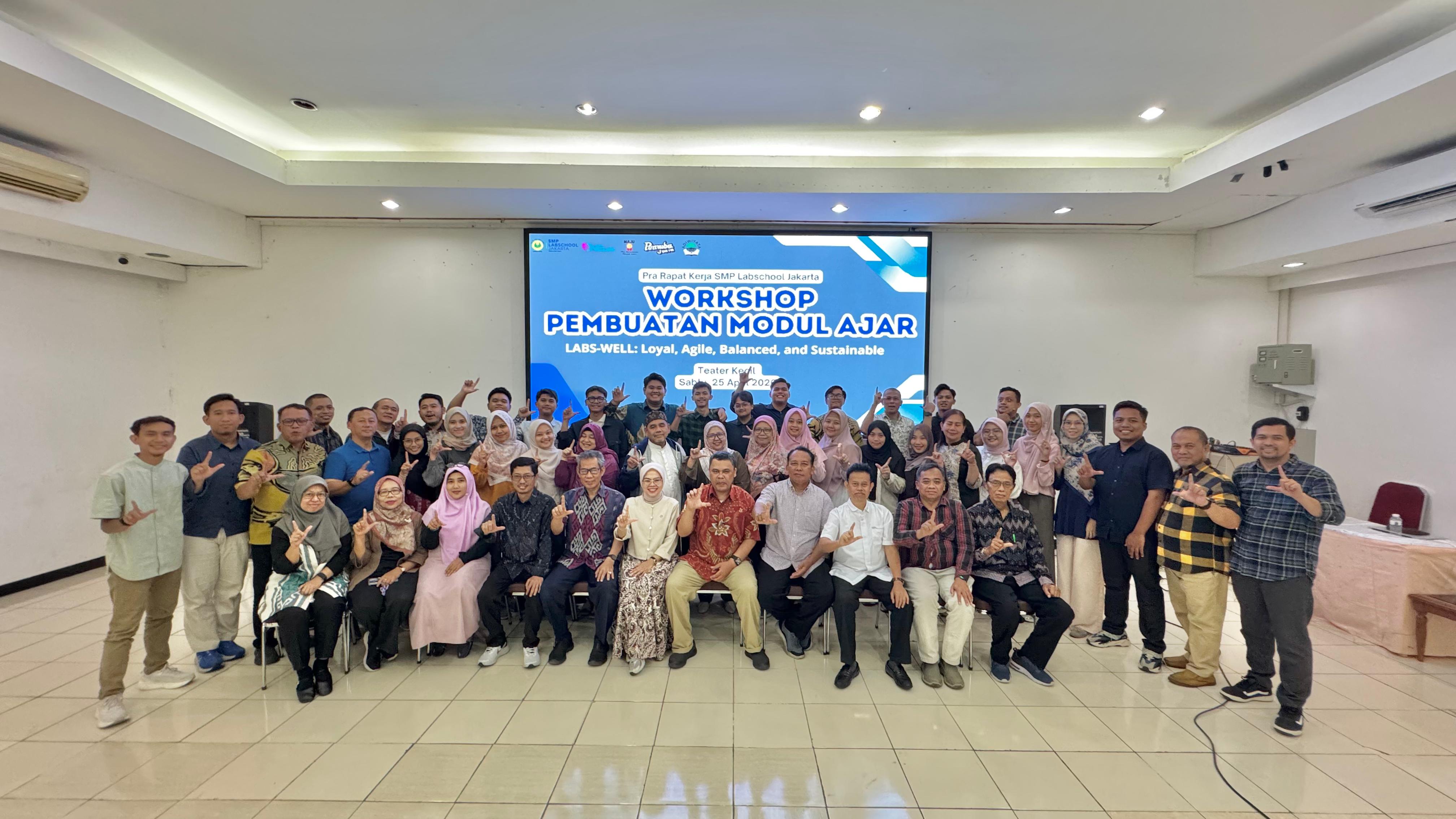 Gandeng Pakar Pendidikan, SMP Labschool Jakarta Tingkatkan Kualitas Pendidikan Melalui Workshop Modul Ajar