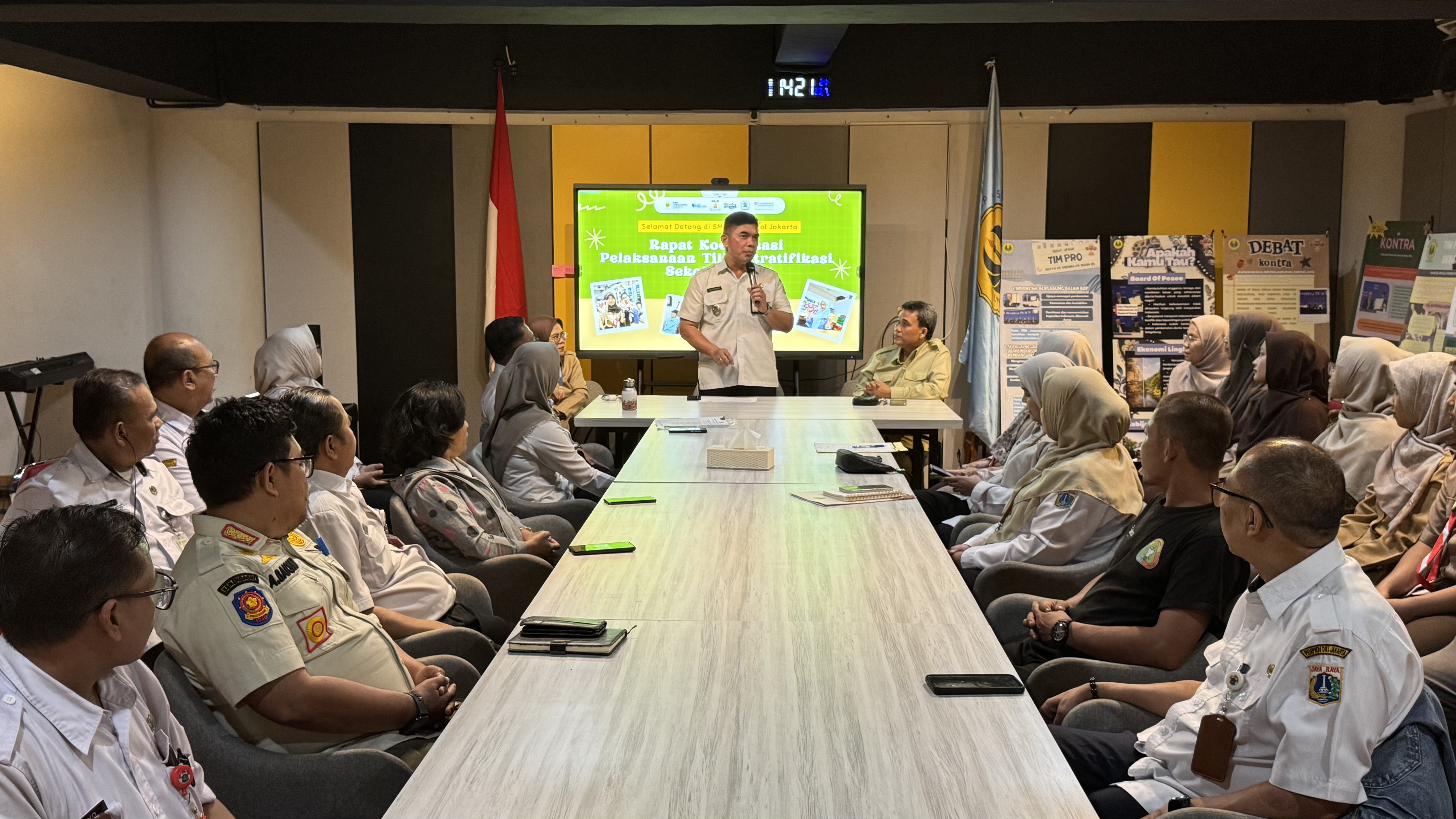 Kolaborasi Lintas Sektor:  Rapat Koordinasi Tilik Stratifikasi Sekolah Sehat  SMP Labschool Jakarta - Foto 1